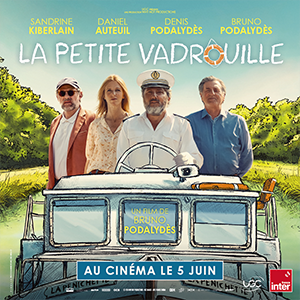 Une affiche au choix du film LA PETITE VADROUILLE